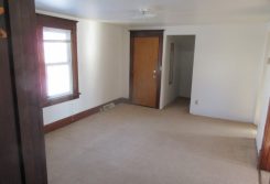 Prentice Street Duplex –  835B-Very Spacious 2 Bedroom Upper 1 block from campus!