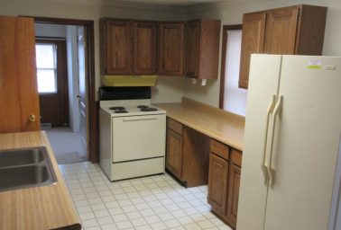 Between Campus & Downtown -Rare 3 bedroom house