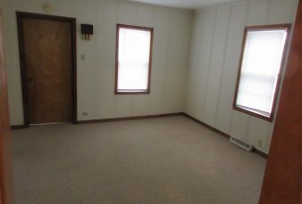 Between Campus & Downtown -Rare 3 bedroom house
