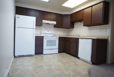 2 Bedroom Pet Friendly Lower Apartment Available Now!