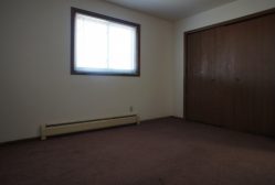Spacious 2 Bedroom in Plover Available Now!
