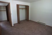 2 Bedroom/1 Bathroom Apartment Available June 1st!