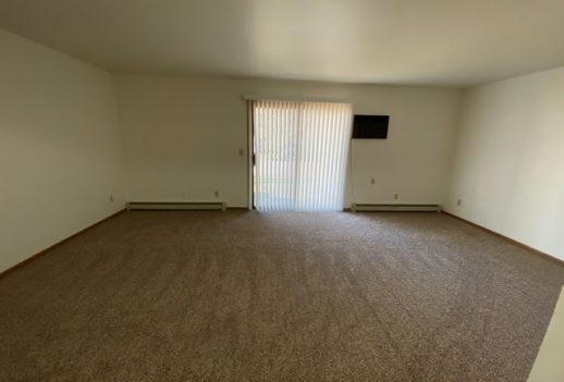 Pet Friendly 2 Bedroom Apartment Available Now!