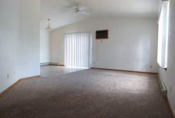 2 Bedroom/1 Bathroom Upper Apartment Available June 1st!