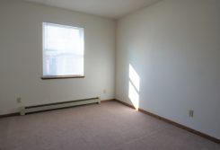 2 Bedroom/1 Bathroom Lower Apartment Available July 1st!