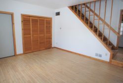 Spacious 1 Bedroom Apartment Available!